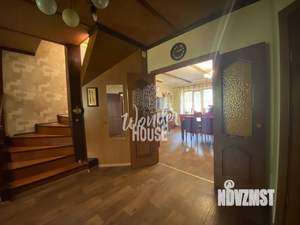 Дом 296м&sup2;, 2-этажный, участок 8 сот.  