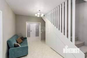 Дом 220м², 2-этажный, участок 10 сот.  