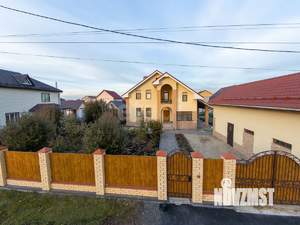 Дом 180м², 2-этажный, участок 10 сот.  