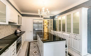 Дом 381м&sup2;, 3-этажный, участок 6 сот.  