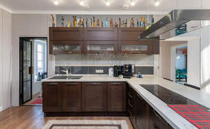 Дом 284м&sup2;, 2-этажный, участок 9 сот.  