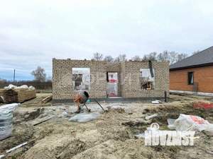 Дом 100м&sup2;, 2-этажный, участок 5 сот.  