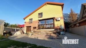 Дом 378м&sup2;, 3-этажный, участок 7 сот.  