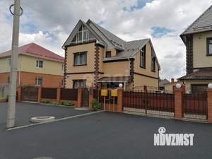 Дом 216м², 2-этажный, участок 6 сот.  