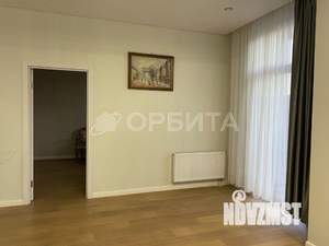 Дом 220м², 2-этажный, участок 6 сот.  