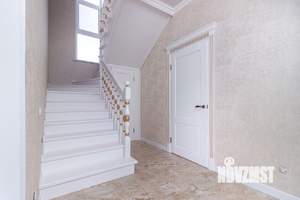 Коттедж 210м², 2-этажный, участок 8 сот.  