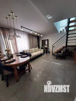 Дом 120м², 2-этажный, участок 4 сот.  