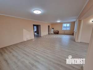 Коттедж 397м², 3-этажный, участок 7 сот.  