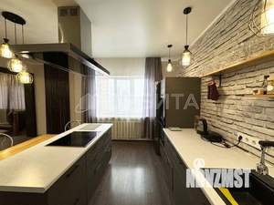 Дом 240м², 2-этажный, участок 8 сот.  