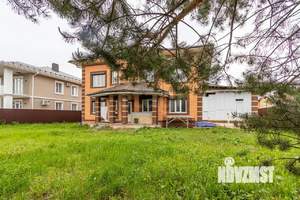 Дом 349м², 2-этажный, участок 10 сот.  