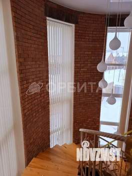 Дом 180м&sup2;, 2-этажный, участок 5 сот.  