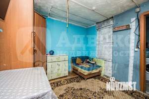 Дом 27м&sup2;, 2-этажный, участок 5 сот.  