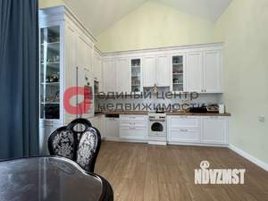 Дом 190м&sup2;, 2-этажный, участок 8 сот.  