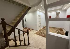 Дом 100м², 2-этажный, участок 5 сот.  