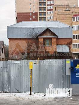 Коттедж 131м&sup2;, 3-этажный, участок 3 сот.  