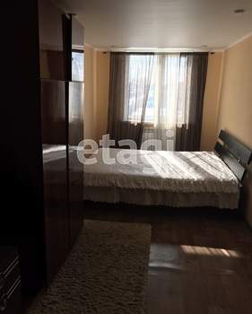 Дом 200м&sup2;, 2-этажный, участок 5 сот.  