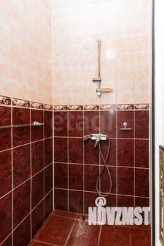 Дом 403м&sup2;, 2-этажный, участок 10 сот.  