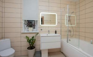 Дом 100м&sup2;, 2-этажный, участок 5 сот.  