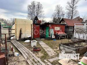 Дом 40м², 2-этажный, участок 6 сот.  