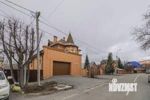 Дом 600м&sup2;, 2-этажный, участок 10 сот.  