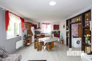 Дом 100м&sup2;, 2-этажный, участок 8 сот.  