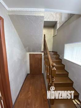 Коттедж 191м², 2-этажный, участок 10 сот.  