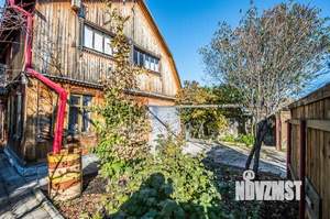 Дом 100м&sup2;, 2-этажный, участок 6 сот.  