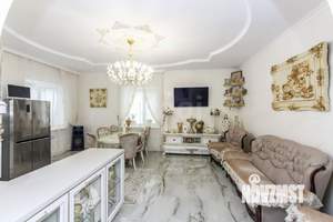 Дом 201м&sup2;, 2-этажный, участок 5 сот.  