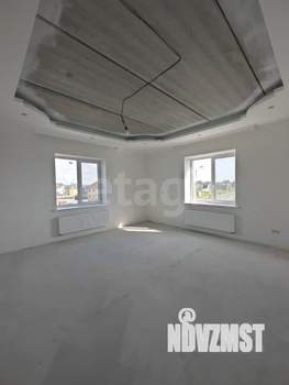 Дом 400м², 3-этажный, участок 15 сот.  