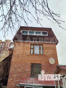 Коттедж 131м&sup2;, 3-этажный, участок 3 сот.  