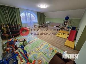 Дом 392м², 3-этажный, участок 7 сот.  