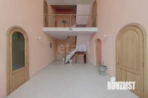 Дом 613м&sup2;, 4-этажный, участок 20 сот.  