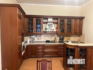 Дом 400м², 3-этажный, участок 13 сот.  