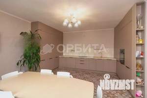 Дом 200м&sup2;, 2-этажный, участок 12 сот.  