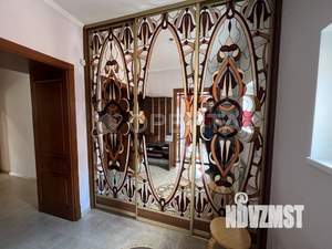 Дом 242м², 3-этажный, участок 15 сот.  