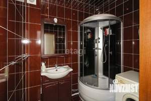 Дом 180м&sup2;, 2-этажный, участок 8 сот.  