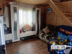 Дом 50м², 2-этажный, участок 10 сот.  
