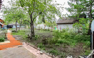 Дом 16м², 2-этажный, участок 5 сот.  