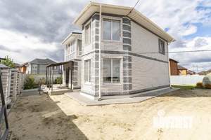 Дом 184м², 2-этажный, участок 8 сот.  