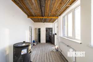 Дом 200м&sup2;, 2-этажный, участок 12 сот.  