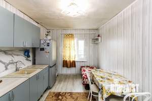 Дом 98м&sup2;, 2-этажный, участок 10 сот.  