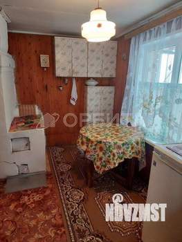 Дом 42м&sup2;, 2-этажный, участок 4 сот.  