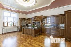 Дом 425м&sup2;, 2-этажный, участок 16 сот.  