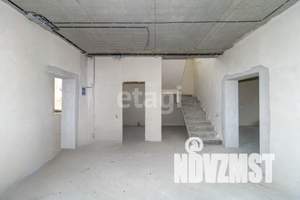 Дом 180м&sup2;, 2-этажный, участок 5 сот.  