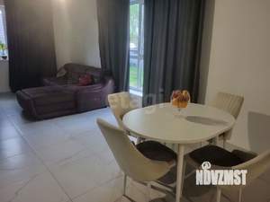 Дом 245м&sup2;, 2-этажный, участок 5 сот.  