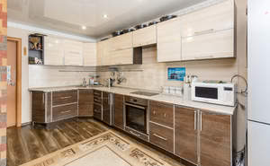 Дом 281м&sup2;, 2-этажный, участок 7 сот.  