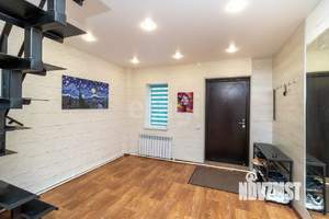 Дом 100м&sup2;, 2-этажный, участок 3 сот.  