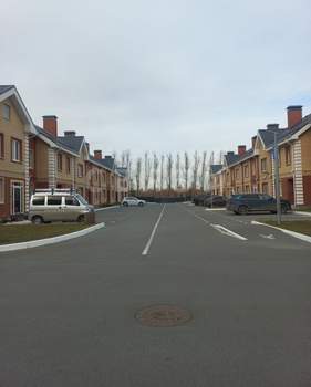 Дом 154м&sup2;, 3-этажный, участок 5 сот.  