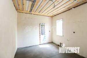 Дом 80м&sup2;, 2-этажный, участок 6 сот.  