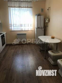 Дом 160м&sup2;, 2-этажный, участок 4 сот.  